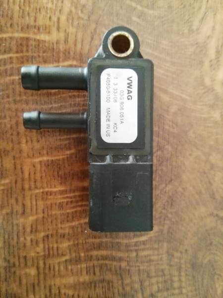 Alter fehlerbehafteter Differenzdrucksensor V6 TDI 224PS