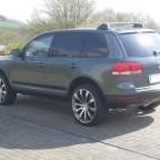 Touareg mit 22 Zoll Tomason TN4